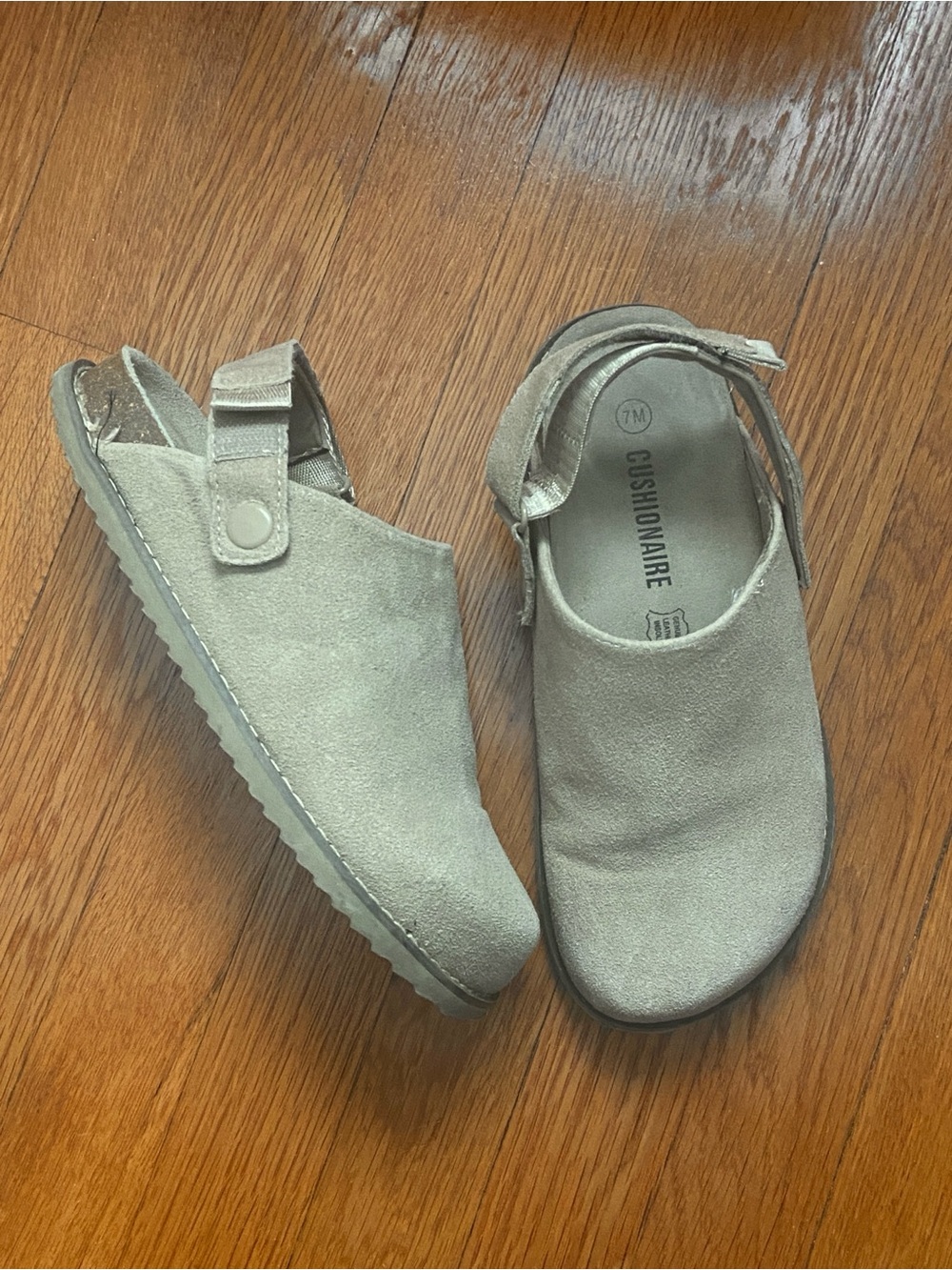 Cushionaire Suede Closed-Toe Sandals in Beige